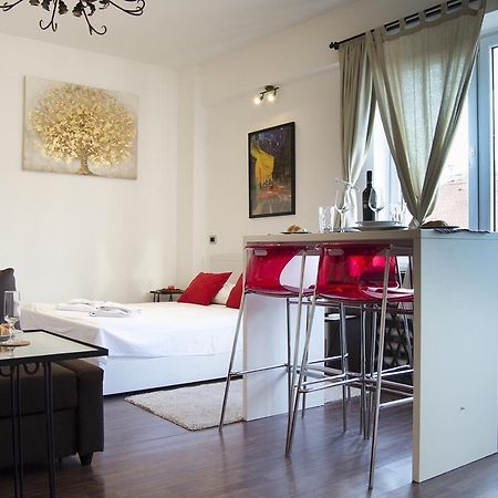 Studio Apartment With A View Of Ban Jelacic Square Zagreb Eksteriør bilde