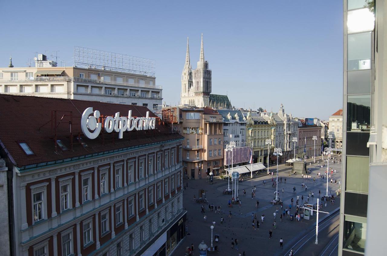Studio Apartment With A View Of Ban Jelacic Square Zagreb Eksteriør bilde